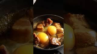 金の豚角煮とペヤング／今日もデスク飯。39 #food #デスク飯